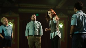 Return To Paradise - Series 2: 2. Killer Set