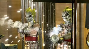 Doctor Who Confidential - Series 5 - 15 Minute Versions: 9. What Goes On Tour