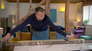 Rip Off Britain - Series 17: 17. £1,000 To Send A Parcel