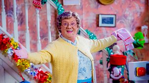 Mrs Brown's Boys - Christmas Specials 2017: 1. Mammy's Mummy