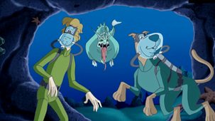 What's New Scooby Doo? - Series 1: 9. She Sees Sea Monster At The Sea Shore