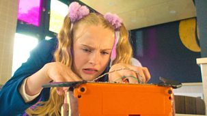 High Hoops - Series 2: 7. The Talent Show Motion