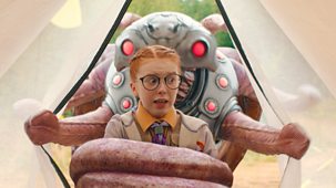 Girl Troop Vs Aliens - Series 1: 4. The Ingenious Escape Badge