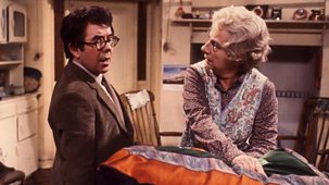 Sorry! - Series 1: 4. Bachelor Seeks Anywhere