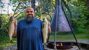 Flaming Feasts - Series 2: 1. Aberteifi