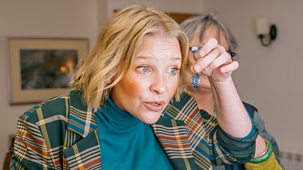 Shift The Thrift - Series 1: 4. Llandudno