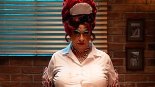 Smoggie Queens - Series 2: 2. A Smoggie Date