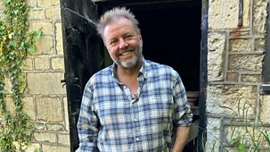 Homes Under The Hammer - Series 29: Living In A Box!