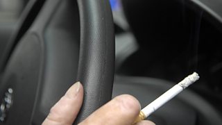 Smoking in cars with children: Police 'cannot' enforce ban