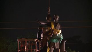 Confederate monuments: Virginia mayor condemns 'KKK-style' rally