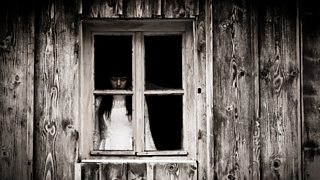 My fright night in 'haunted bothy' at Luibeilt Lodge - BBC News