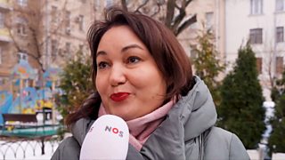 Porno erkaklar bittasini yalaydi