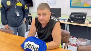 Australian man charged with murder after girl found dead in suitcase in Thailand - BBC News