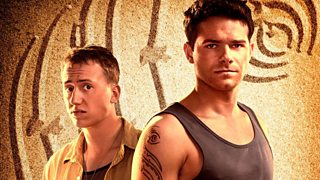 Meet the backpacking BFFs