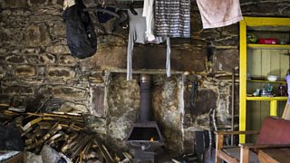 My fright night in 'haunted bothy' at Luibeilt Lodge - BBC News