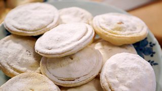 Just yum: Social media chat about the show