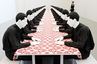 Company at the Table (Tischgesellschaft), Katherina Fritsch, 1988, polyester, wood, cotton and paint, DPA Picture Alliance Archive / Alamy Stock Photo
