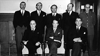 The historical dramatist and his dissidents