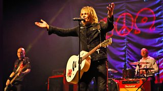 Mike Peters: The Alarm Live