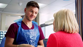 Holby City - Series 18: 10. Bad Blood, Fake Snow
