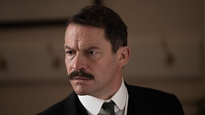 Uncle Matthew (Dominic West)