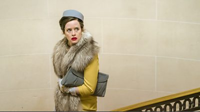 Margaret (Claire Foy)