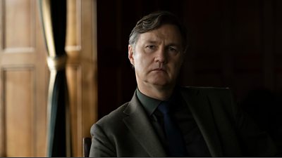 Ian St Clair (David Morrissey) 