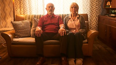 Keith Allen as Dai Williams and Sharon Morgan as Pat Williams in 2002