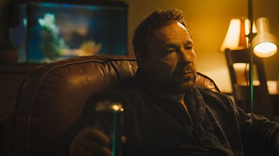 Andy (Stephen Graham)