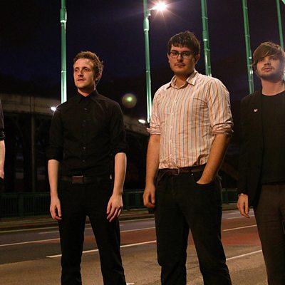 The Futureheads - Radio Heart