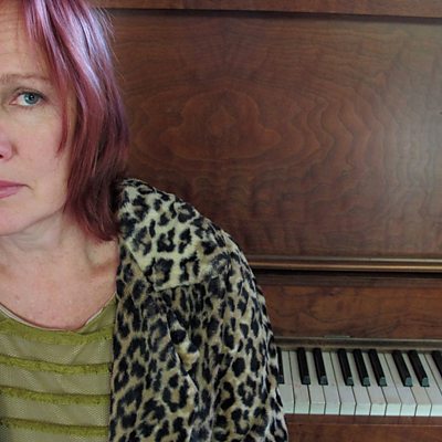 Iris DeMent - Let The Mysery Be