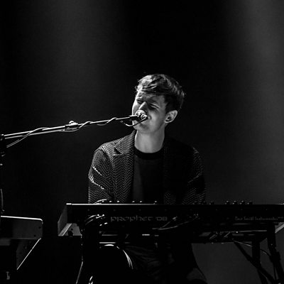 James Blake - Need A Forest Fire (Glastonbury 2016) (feat. Justin Vernon)