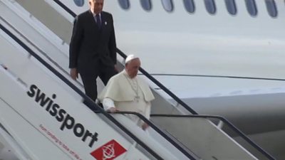 Pope Francis arrives in Kenya