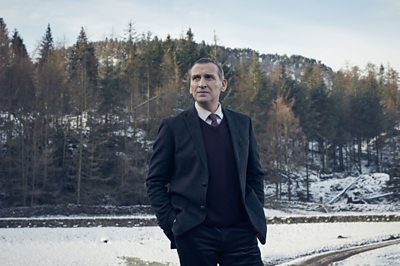Christopher Eccleston as Maurice 