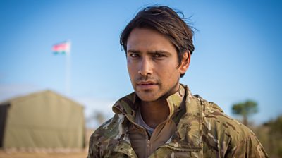 Elvis (Luke Pasqualino) can’t help falling in love with Georgie.