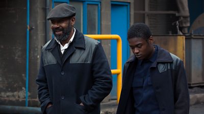 Samson Fearon (played by Lenny Henry) and Danny Fearon (Kascion Franklin).