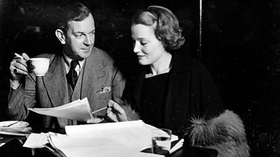 Leslie Banks and Constance Cummings reading the script for the 1938 TV adaptation of Cyrano de Bergerac (c) BBC