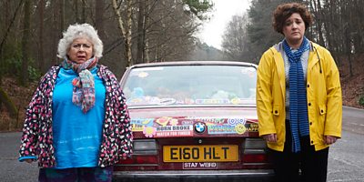 Bucket (Miriam Margolyes as Mim and Frog Stone as Fran)