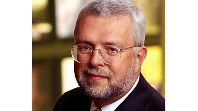 Portrait photograph of Gavyn Davies