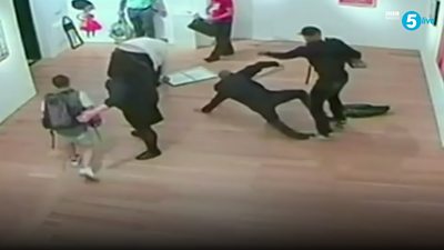 YouTuber 'not proud' of his part in a fake robbery on a major London gallery