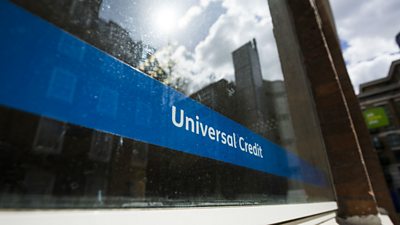 Universal Credit sign on Job Center window