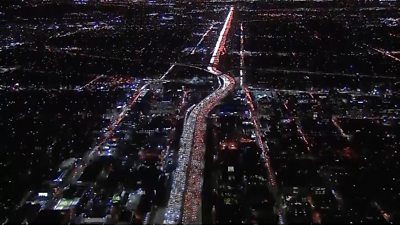 Los Angeles freeways filled with Thanksgiving travellers
