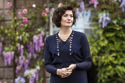 Rachel Argyll (ANNA CHANCELLOR)(Image Credit: BBC/Mammoth Screen/ACL/James Fisher Photographer: James Fisher)