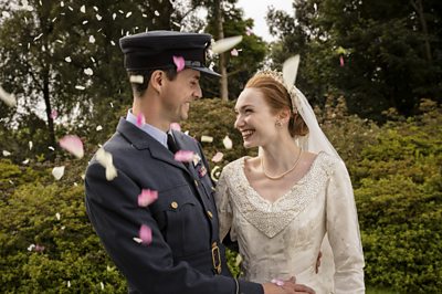 Philip Durrant (MATTHEW GOODE), Mary Durrant (ELEANOR TOMLINSON)(Image Credit: BBC/Mammoth Screen/ACL/James Fisher)