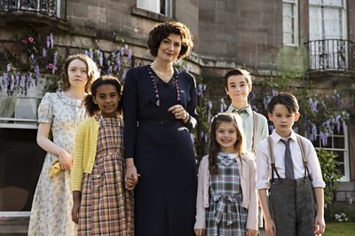 (l-r) Young Mary ( CATRIONA MACNICOLL), Young Tina ( ABIGAIL CONTEH), Rachel Argyll ( ANNA CHANCELLOR), Young Hester ( HAYDEN ROBERTSON), Young Mickey ( RHYS LAMBERT), Young Jack ( LUKE MURRAY)(Image Credit: BBC/Mammoth Screen/ACL/James Fisher)
