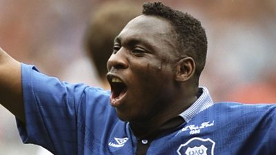 BBC Sport look back at the 1995 FA Cup semi-finals, when Everton striker Daniel Amokachi substituted himself on to the pitch and scored twice in a 4-1 win over Tottenham.