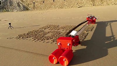 The sand drawing robot