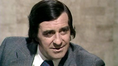 Cricket legend Fred Trueman on his dislike of helmets for batters - BBC