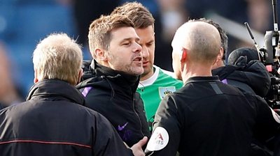 Mauricio Pochettino remonstrates with referee Mike Dean