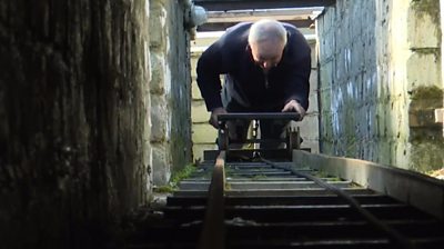 Tunnel replica